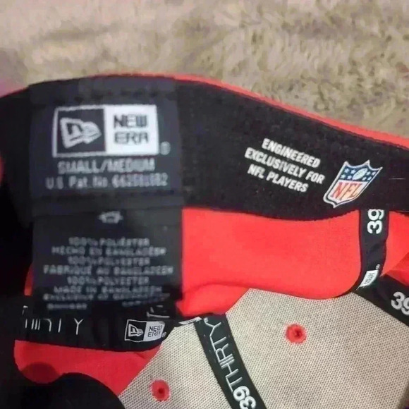 NFL New Era Tampa Bay Buccaneers hat, small-medium, red and black - Picture 7 of 7